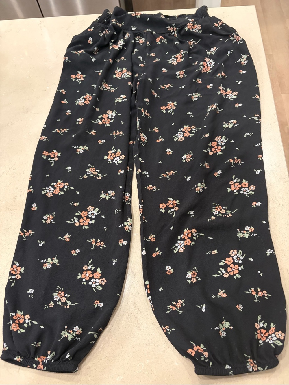Black Floral Elastic-Waist Lounge Pants